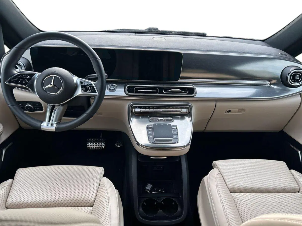 Mercedes-Benz Classe V usata a Milano (9)