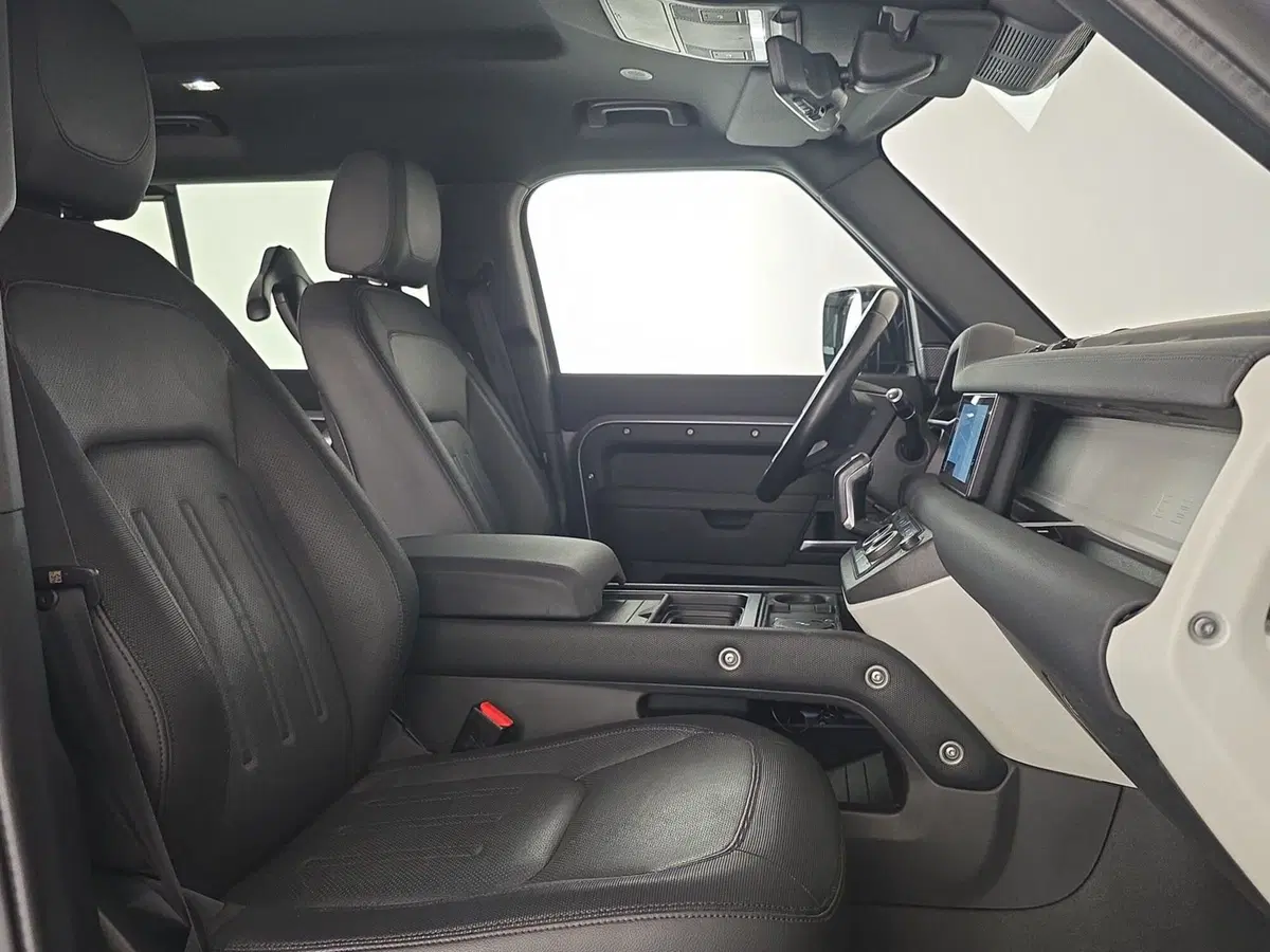 Land Rover Defender usata a Cuneo (12)