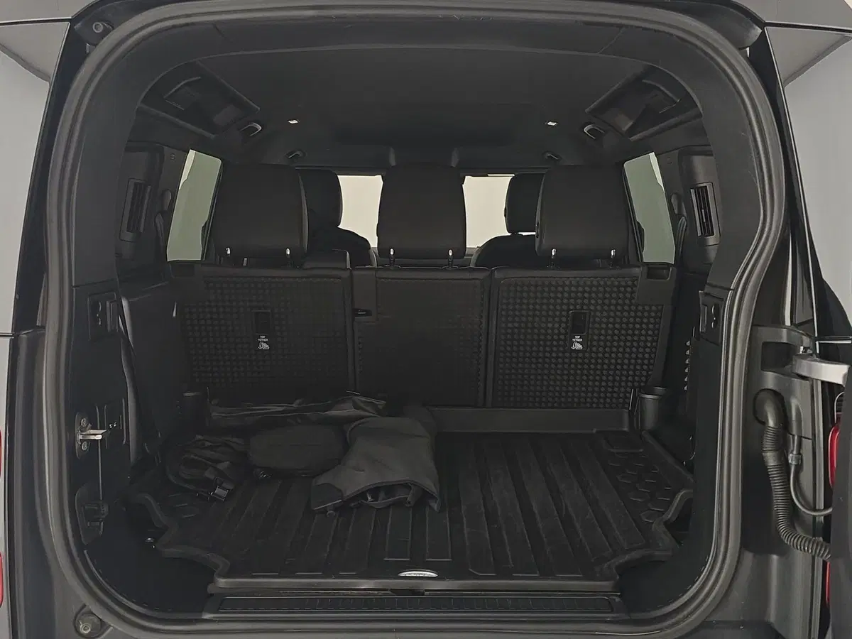 Land Rover Defender usata a Cuneo (8)