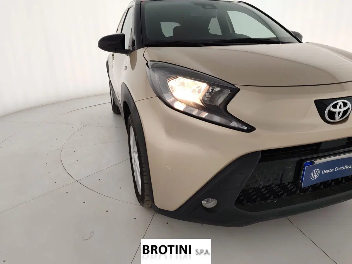 Toyota Aygo X usata a Massa-Carrara (5)