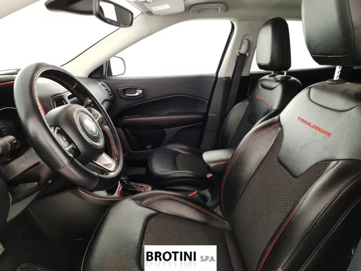Jeep Compass usata a Massa-Carrara (7)