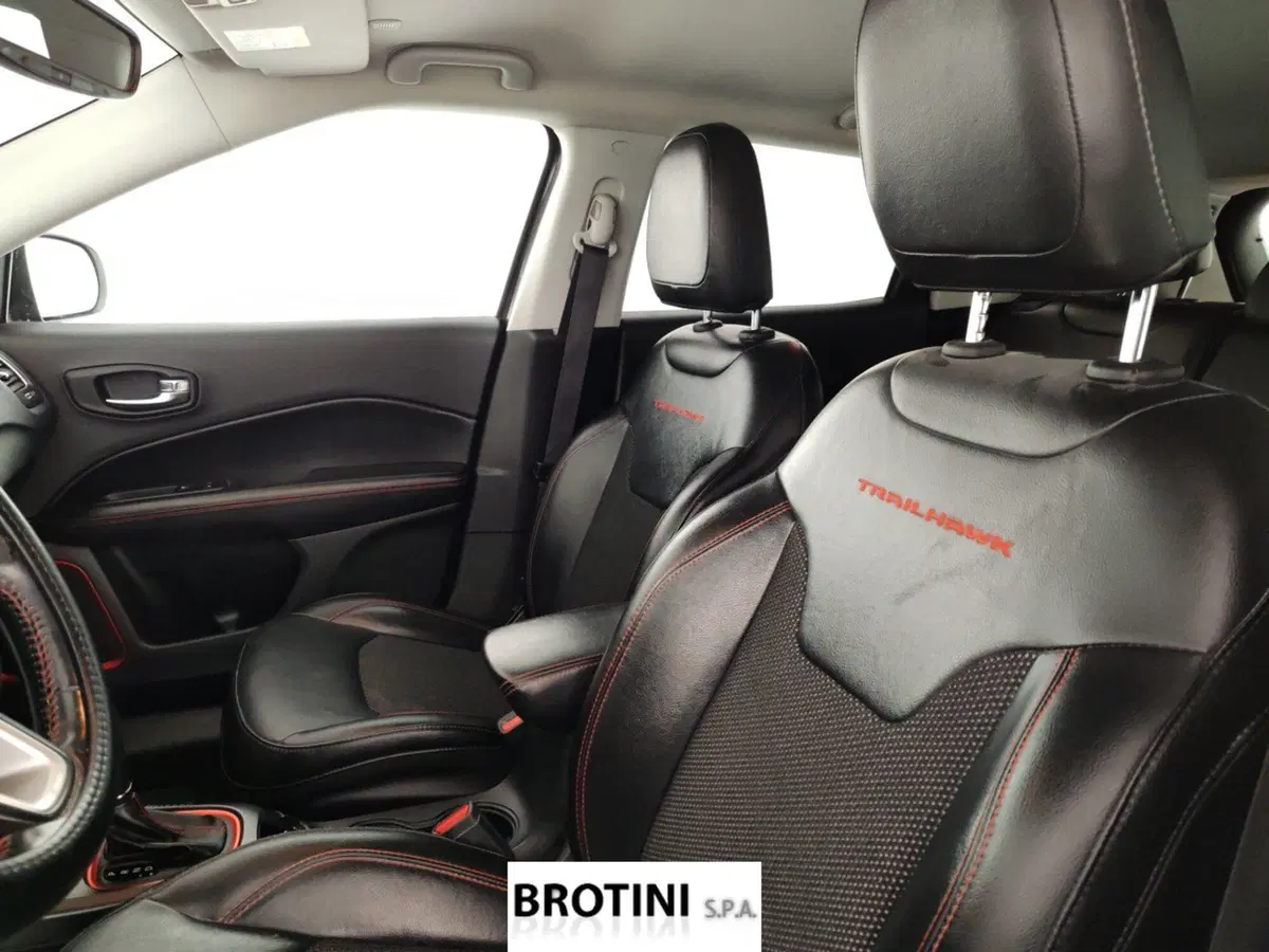 Jeep Compass usata a Massa-Carrara (9)