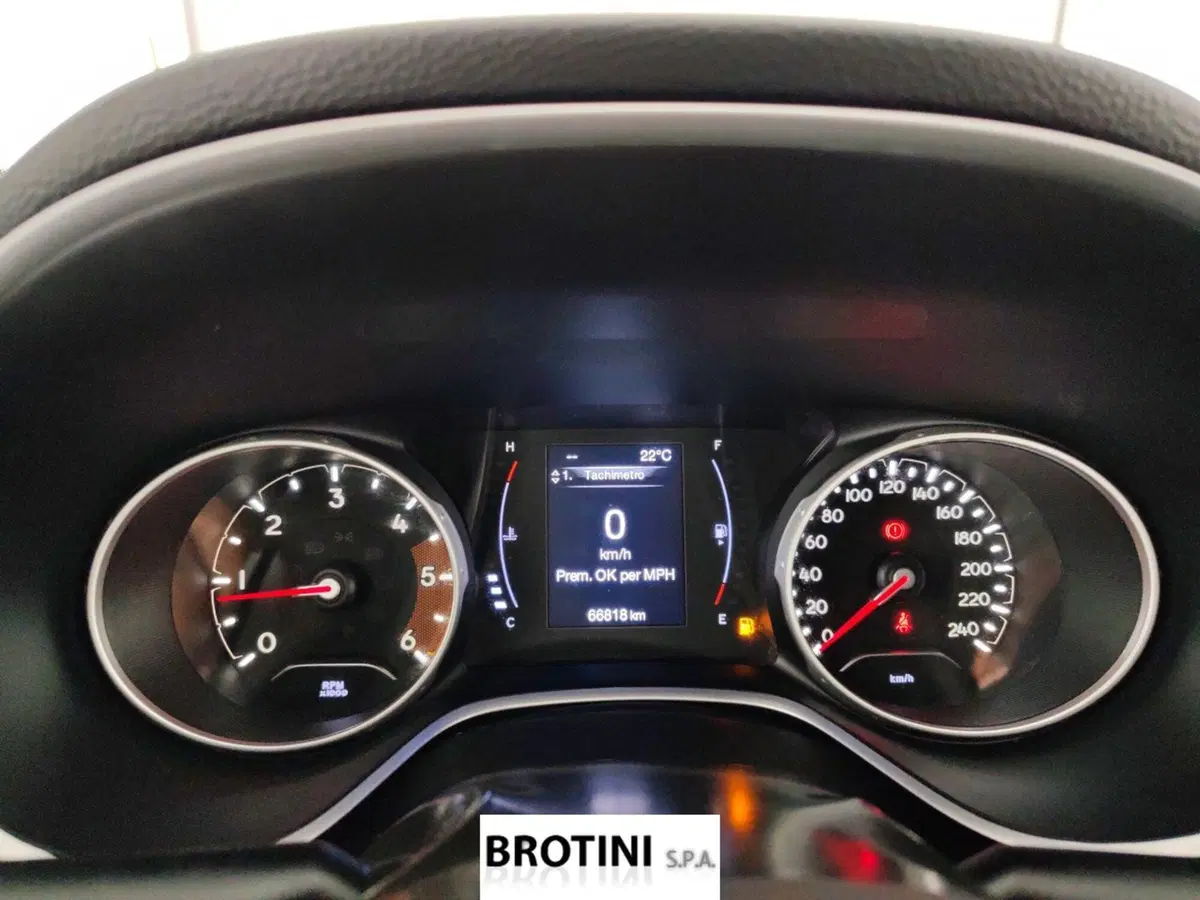 Jeep Compass usata a Massa-Carrara (13)