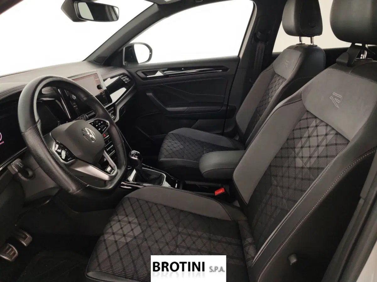 Volkswagen T-Roc usata a Massa-Carrara (8)
