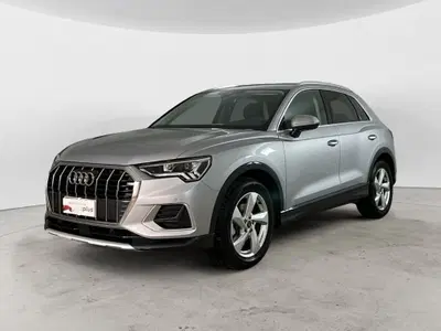 Audi Q3 35 2.0 tdi Business Advanced s-tronic del 2025 usata a Casagiove