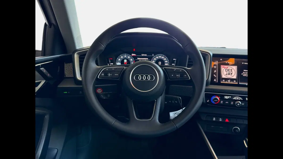 Audi A1 allstreet usata a Palermo (13)