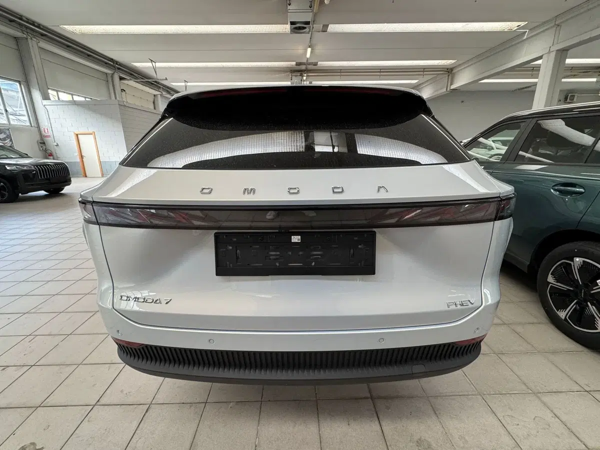 Omoda Omoda 7 SHS-P nuova a Monza e Brianza (5)