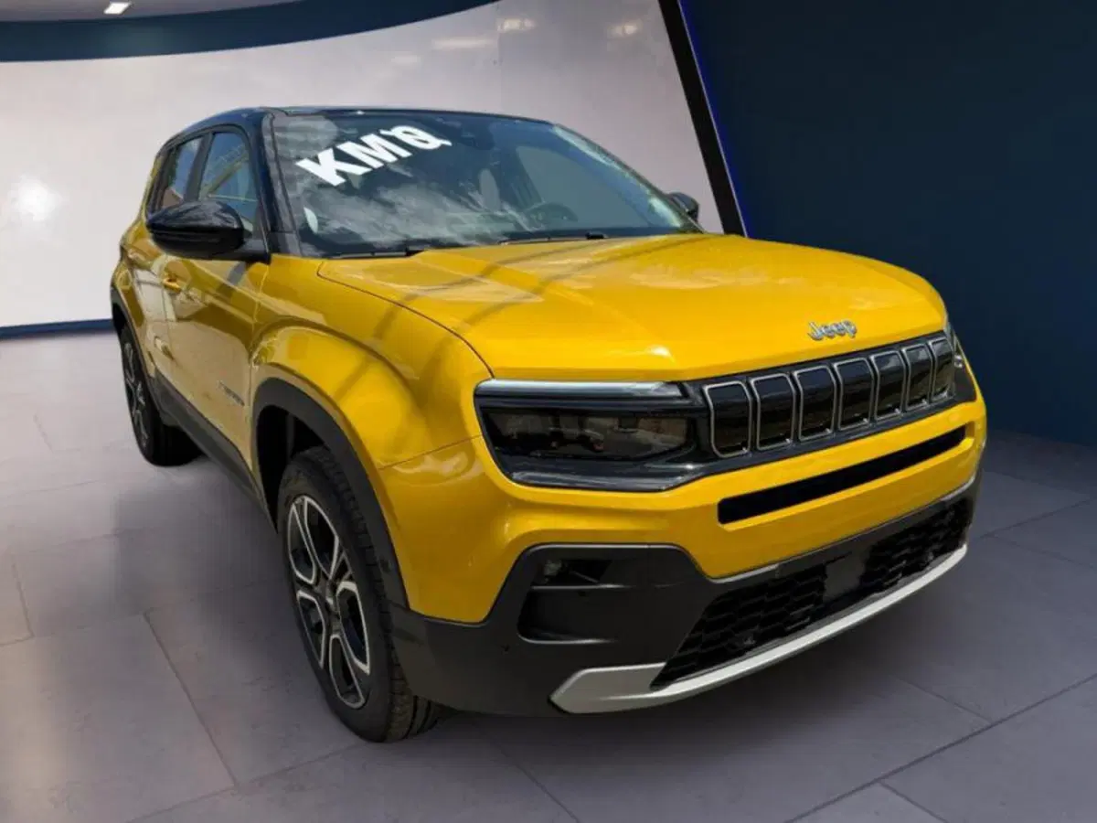 Jeep Avenger nuova a Salerno