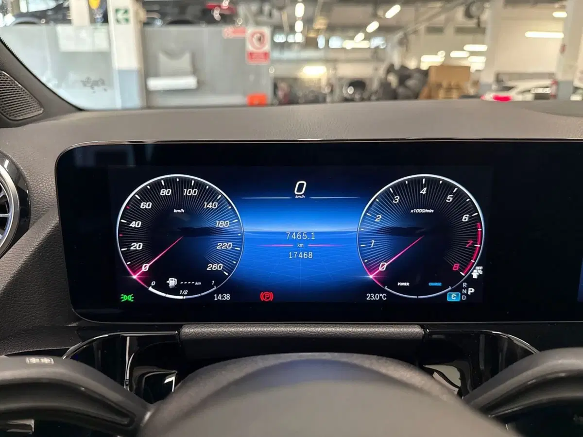 Mercedes-Benz GLA SUV usata a Firenze (13)