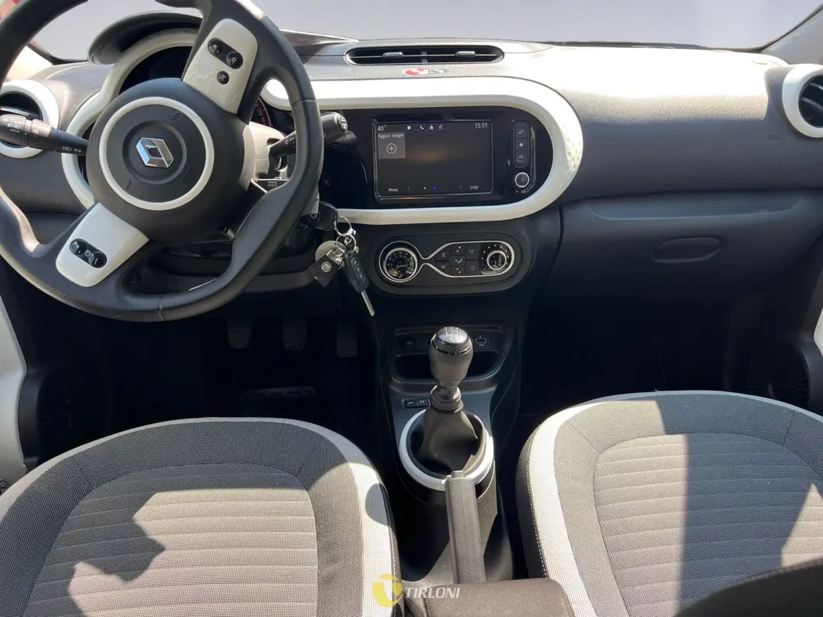 Renault Twingo usata a Milano (13)