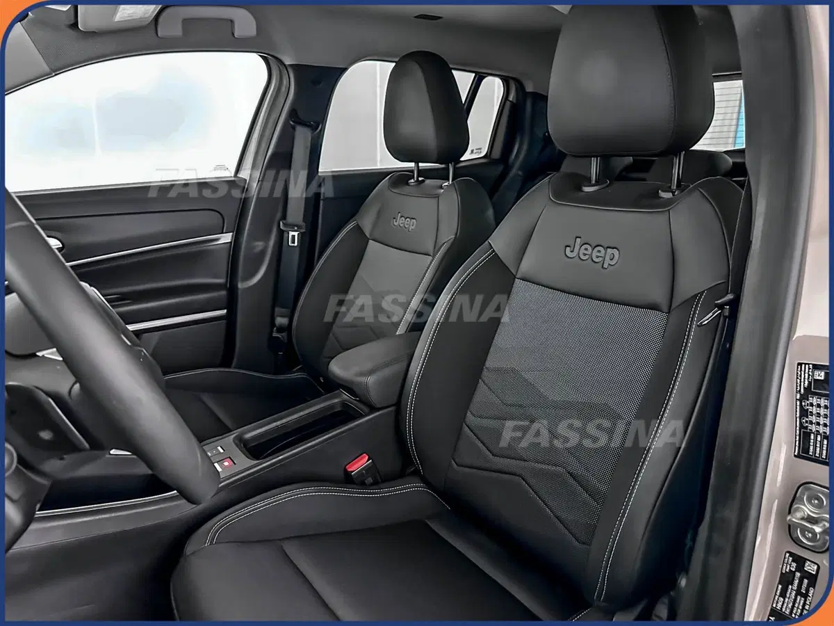 Jeep Avenger usata a Milano (8)
