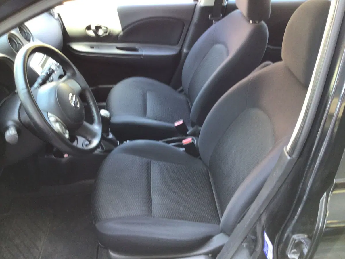 Nissan Micra usata a Genova (12)