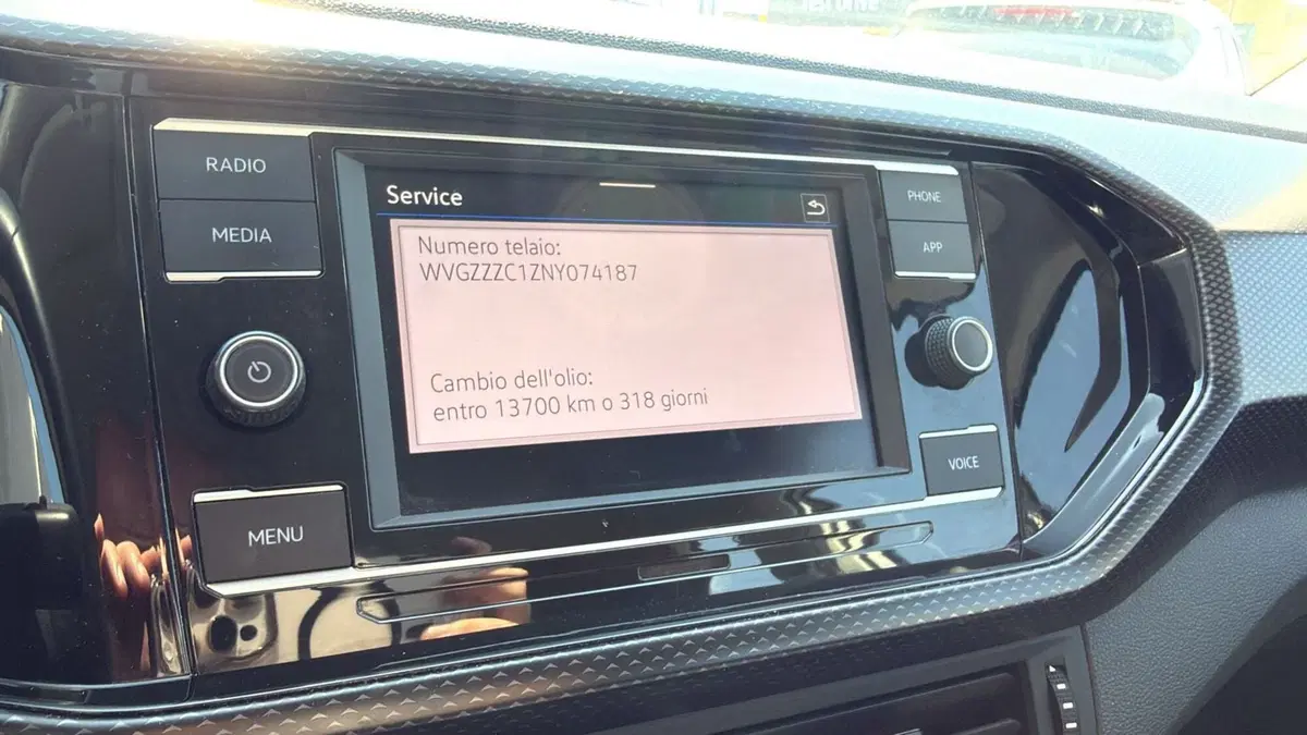 Volkswagen T-Cross usata a Massa-Carrara (10)