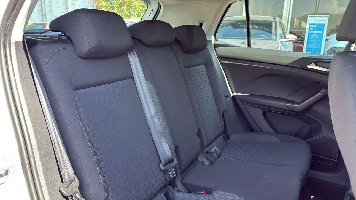 Volkswagen T-Cross usata a Massa-Carrara (11)