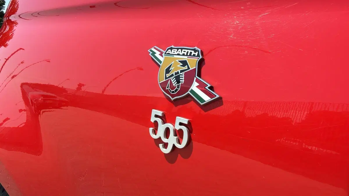 Abarth 595 Cabrio usata a Massa-Carrara (11)