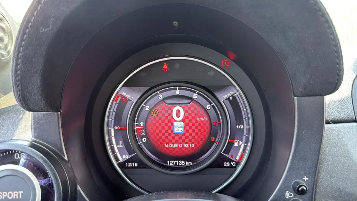Abarth 595 Cabrio usata a Massa-Carrara (9)
