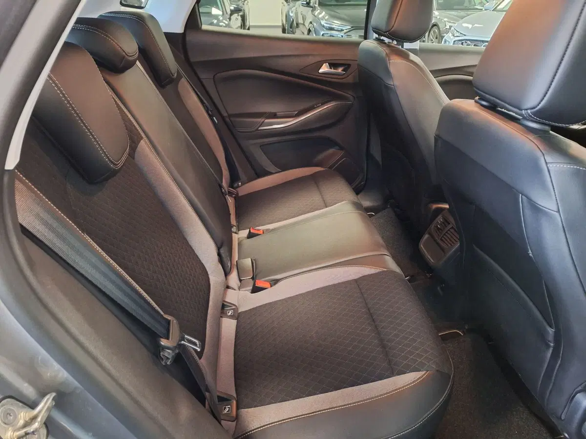 Opel Grandland X usata a Modena (9)