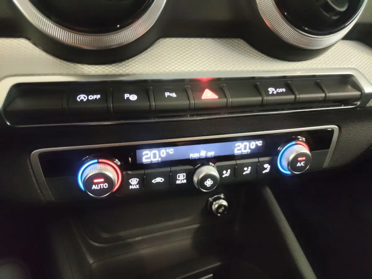 Audi Q2 usata a Modena (12)