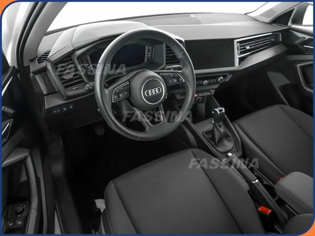 Audi A1 Sportback usata a Milano (7)