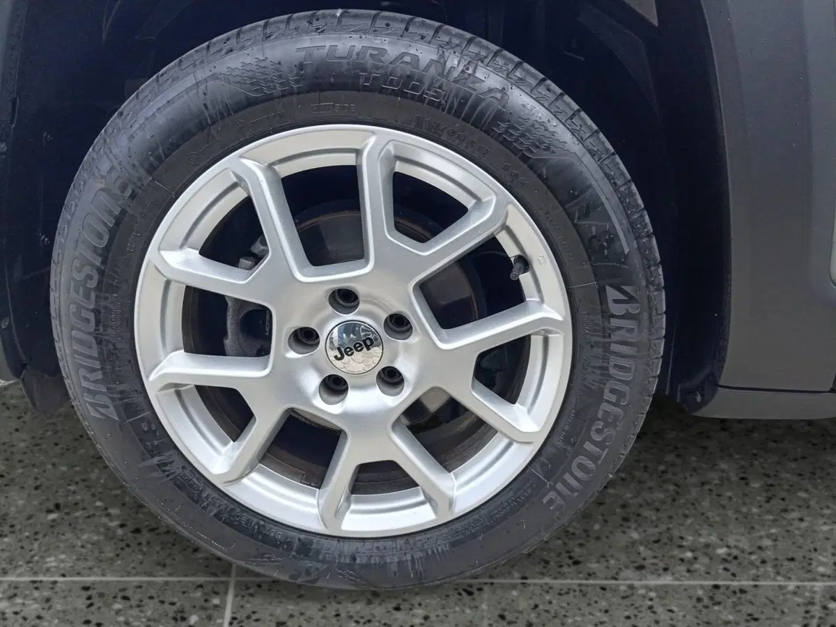 Jeep Renegade usata a Bari (14)