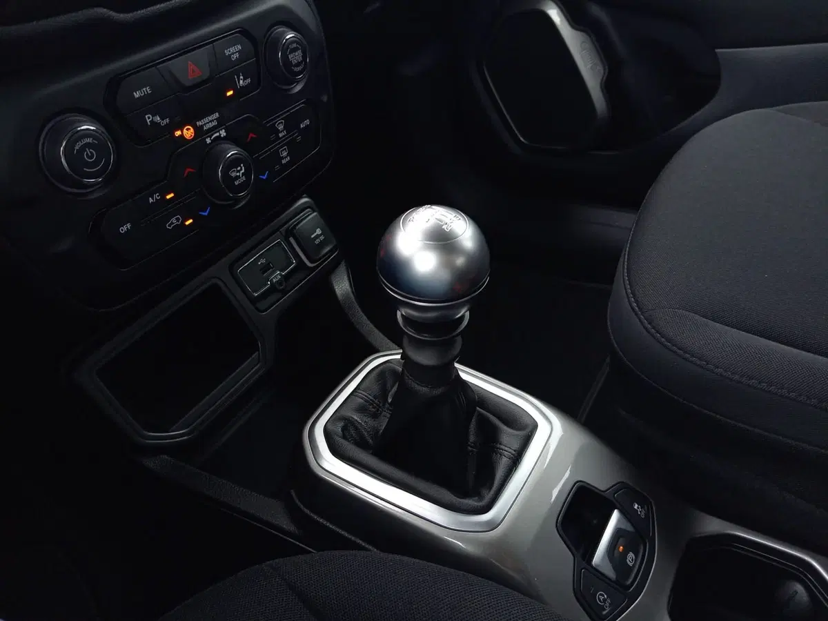Jeep Renegade usata a Bari (4)