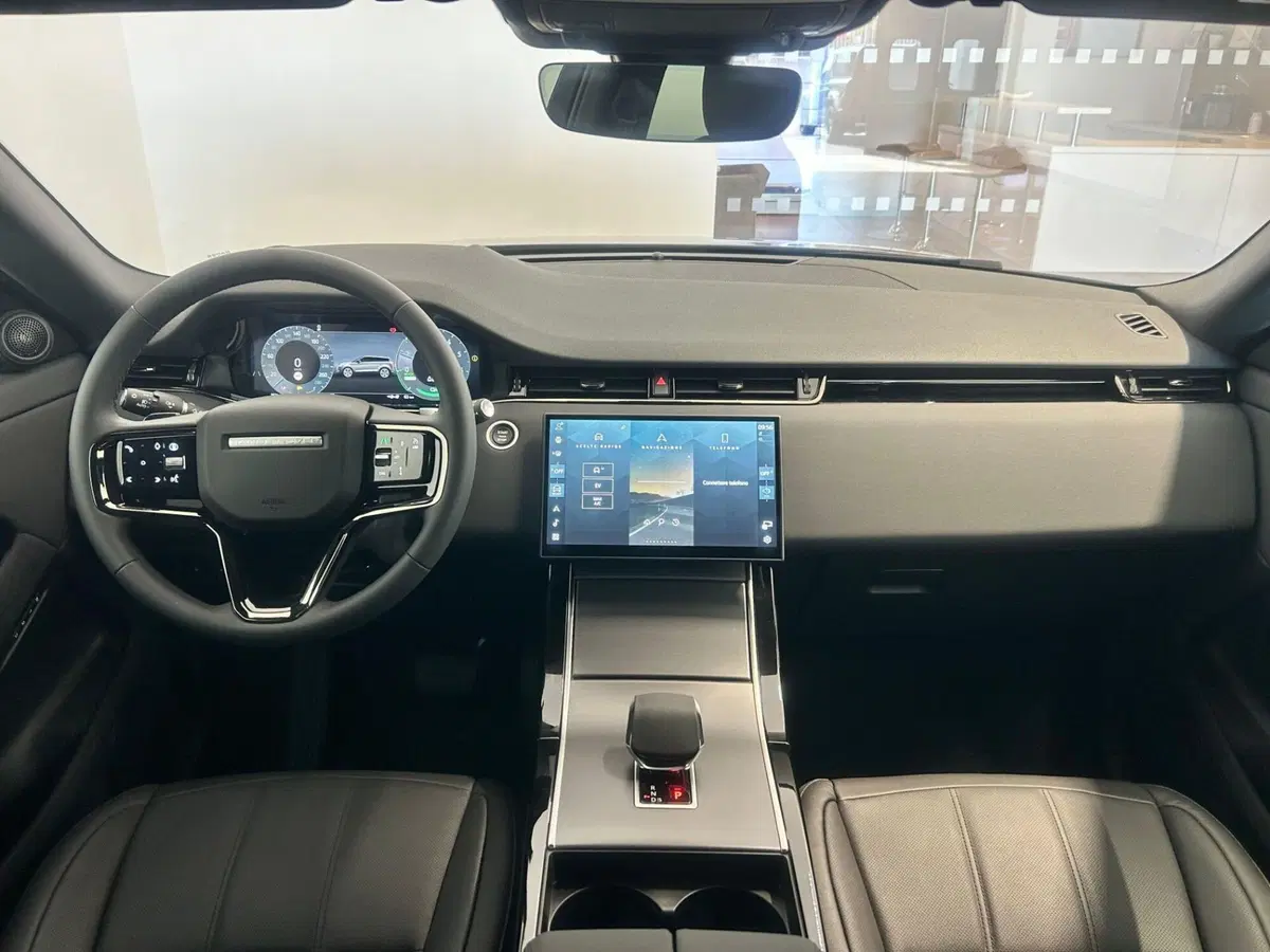 Land Rover Range Rover Evoque nuova a Napoli (4)
