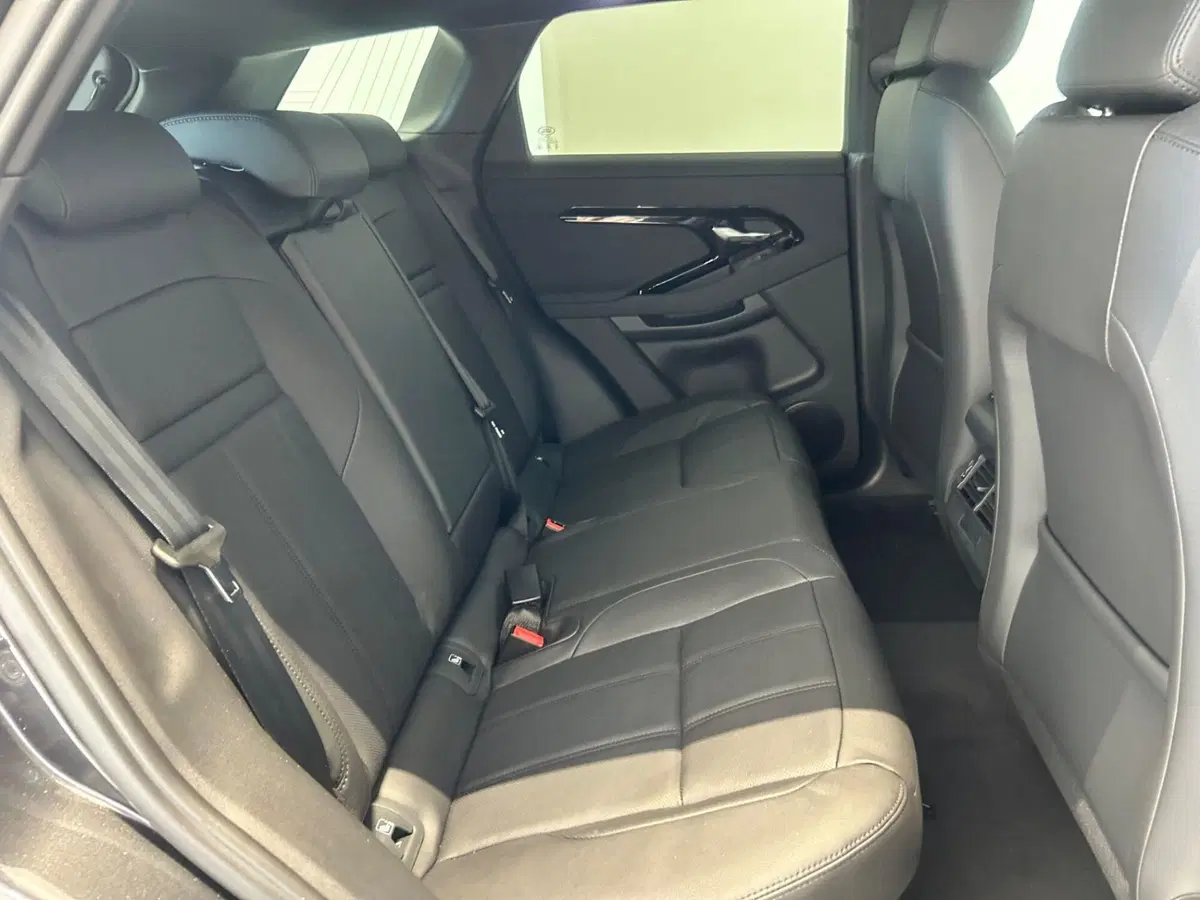 Land Rover Range Rover Evoque nuova a Napoli (5)