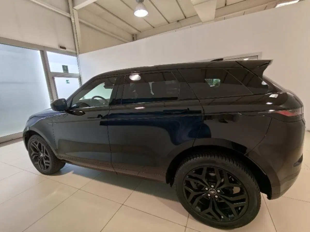 Land Rover Range Rover Evoque usata a Venezia (13)
