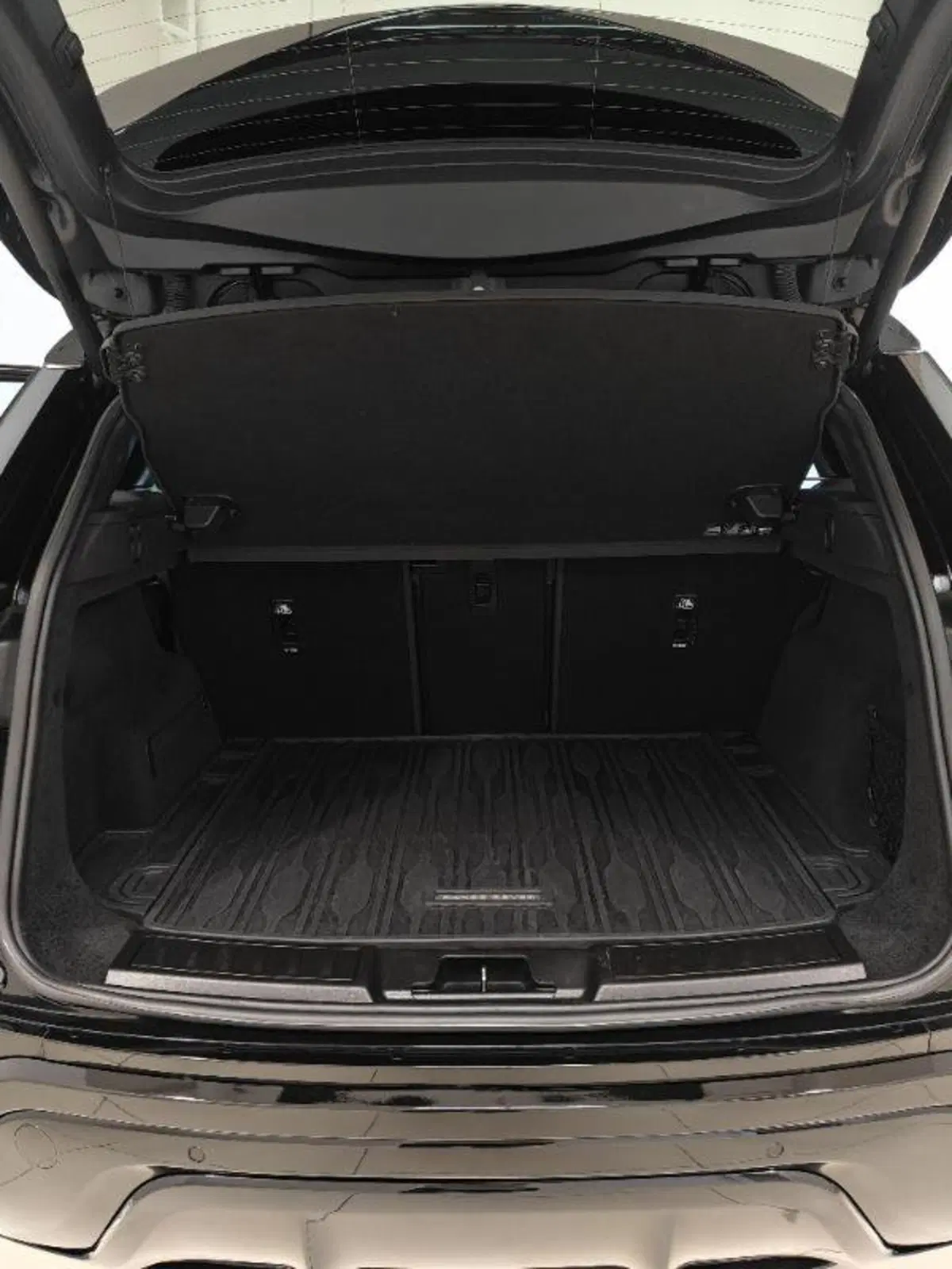 Land Rover Range Rover Evoque usata a Venezia (4)