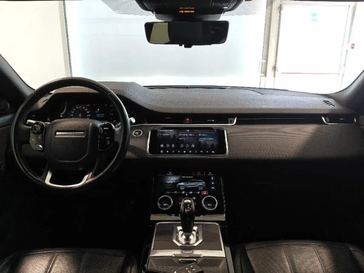 Land Rover Range Rover Evoque usata a Venezia (6)
