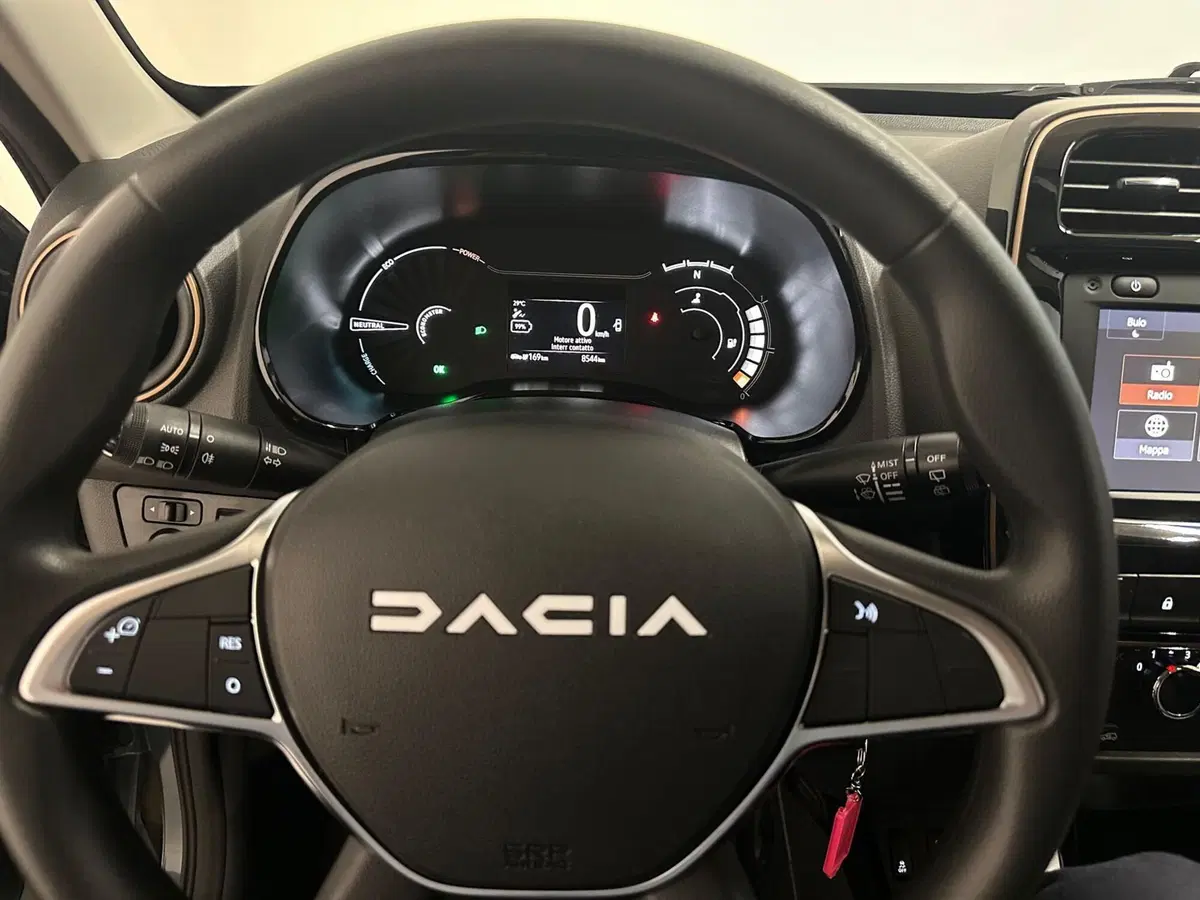 Dacia Spring usata a Verbano Cusio Ossola (13)