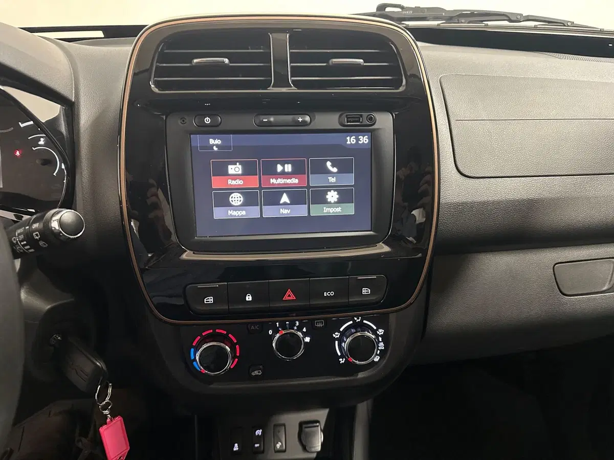 Dacia Spring usata a Verbano Cusio Ossola (18)
