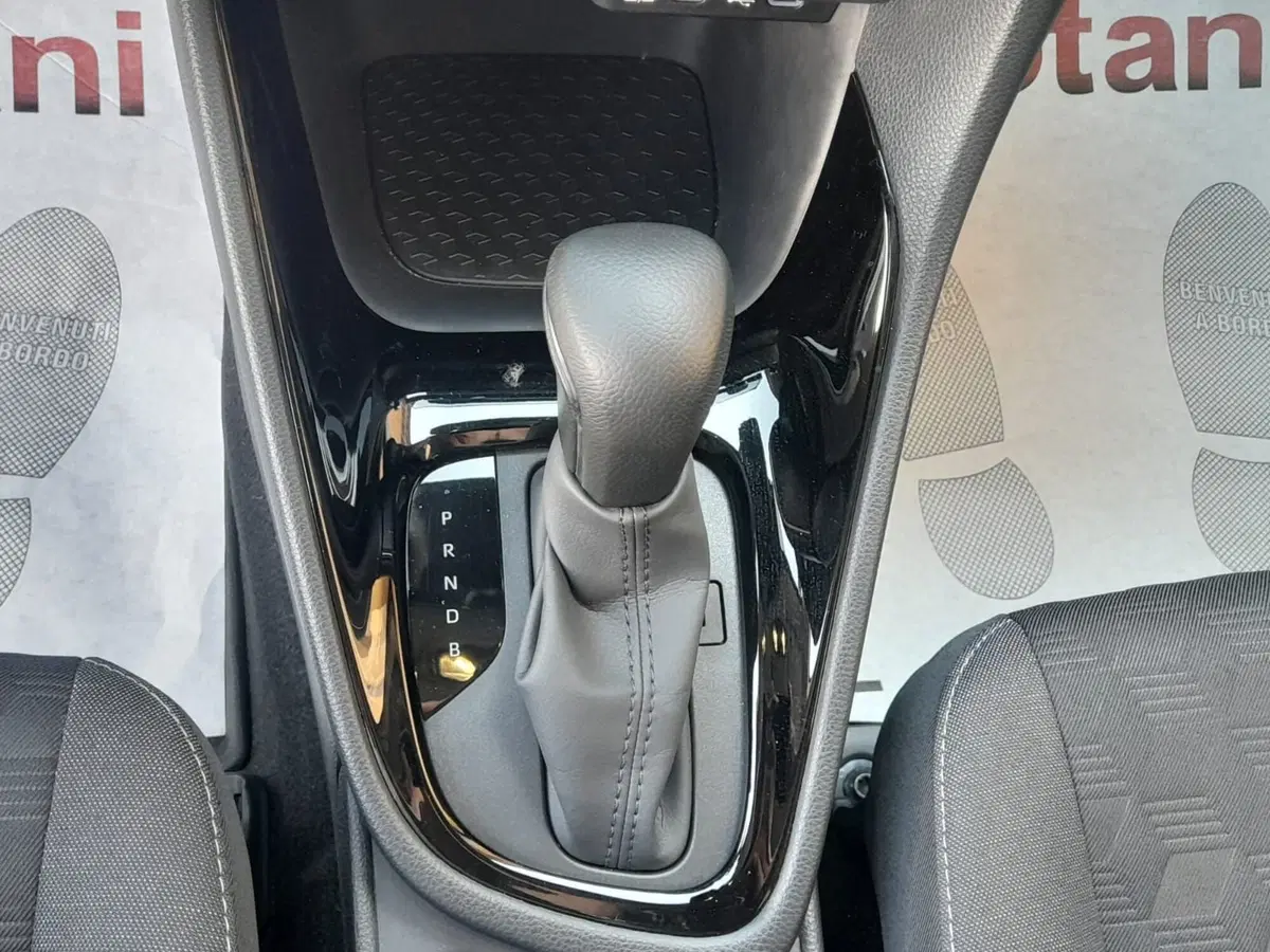 Toyota Yaris usata a L'Aquila (12)