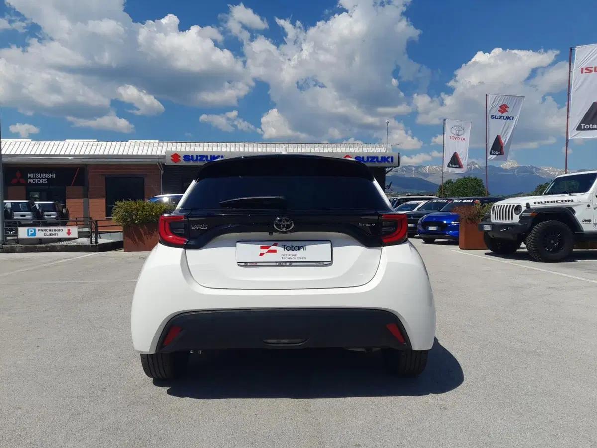 Toyota Yaris usata a L'Aquila (16)