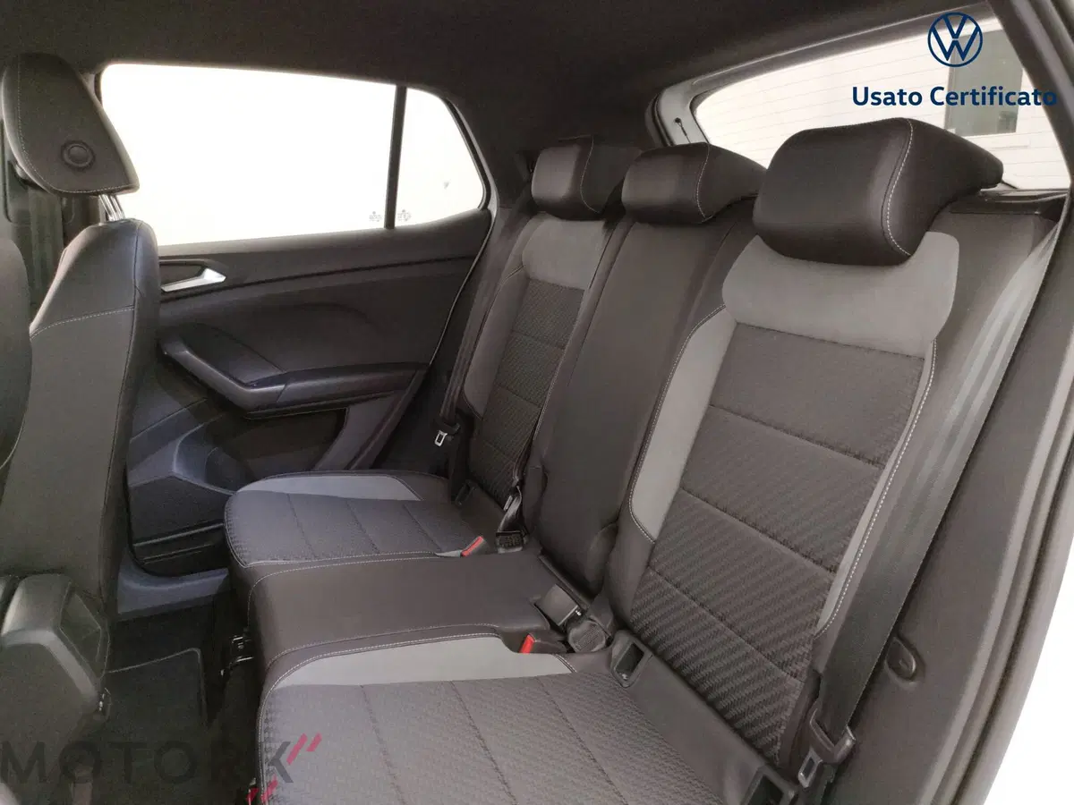 Volkswagen T-Cross usata a Varese (10)