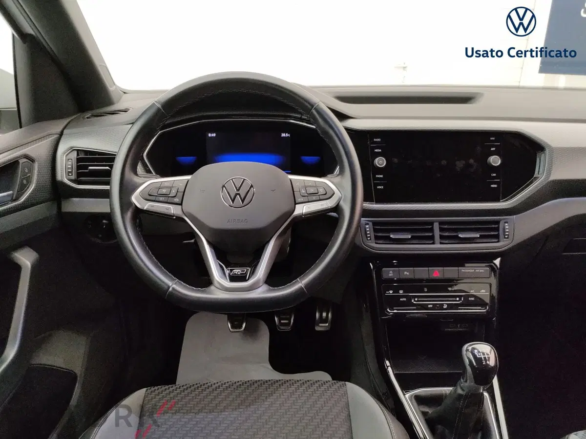 Volkswagen T-Cross usata a Varese (13)