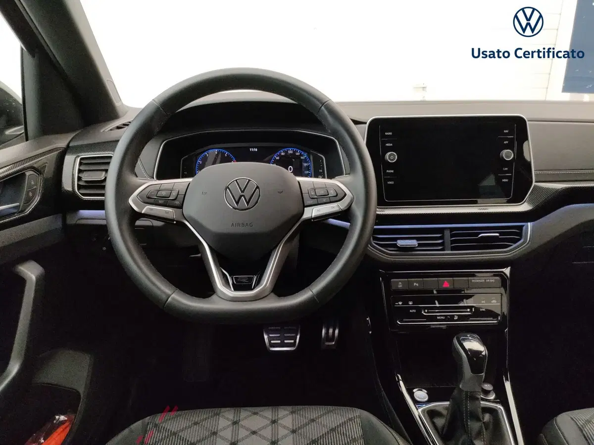 Volkswagen T-Cross usata a Varese (12)