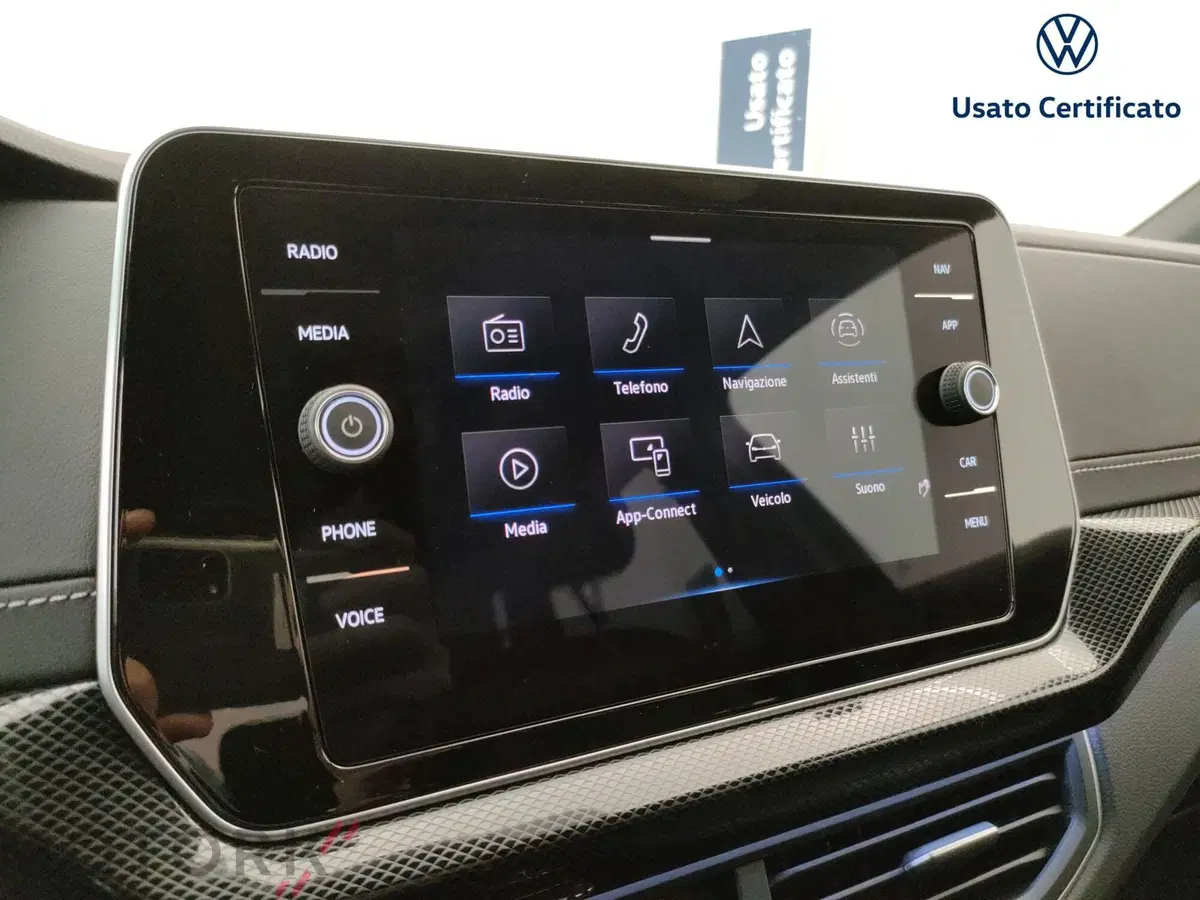 Volkswagen T-Cross usata a Varese (14)