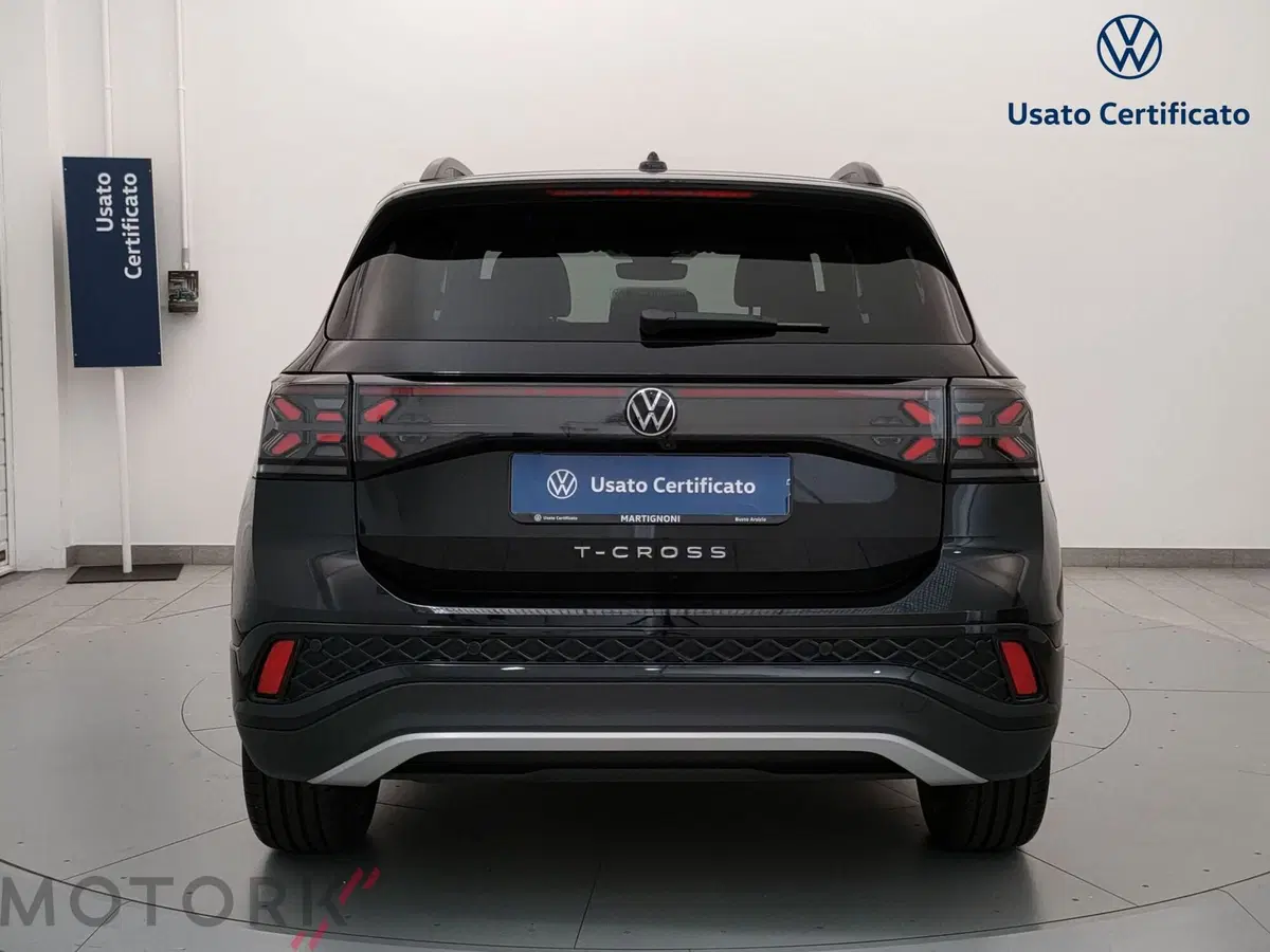 Volkswagen T-Cross usata a Varese (4)