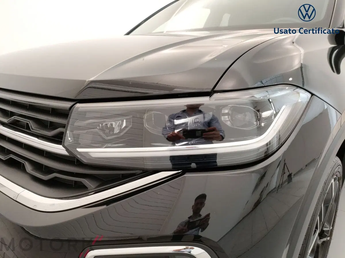Volkswagen T-Cross usata a Varese (7)