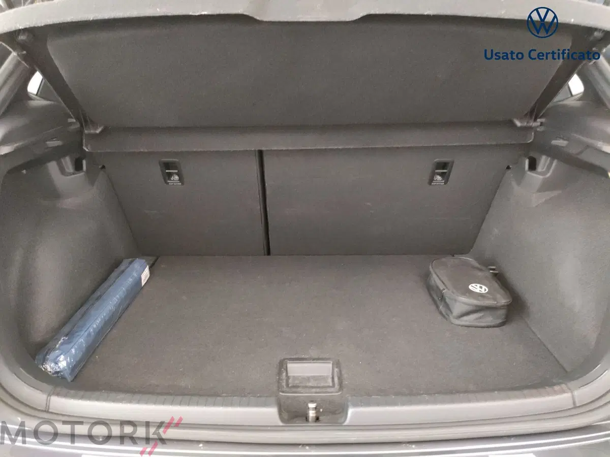 Volkswagen Polo usata a Varese (9)