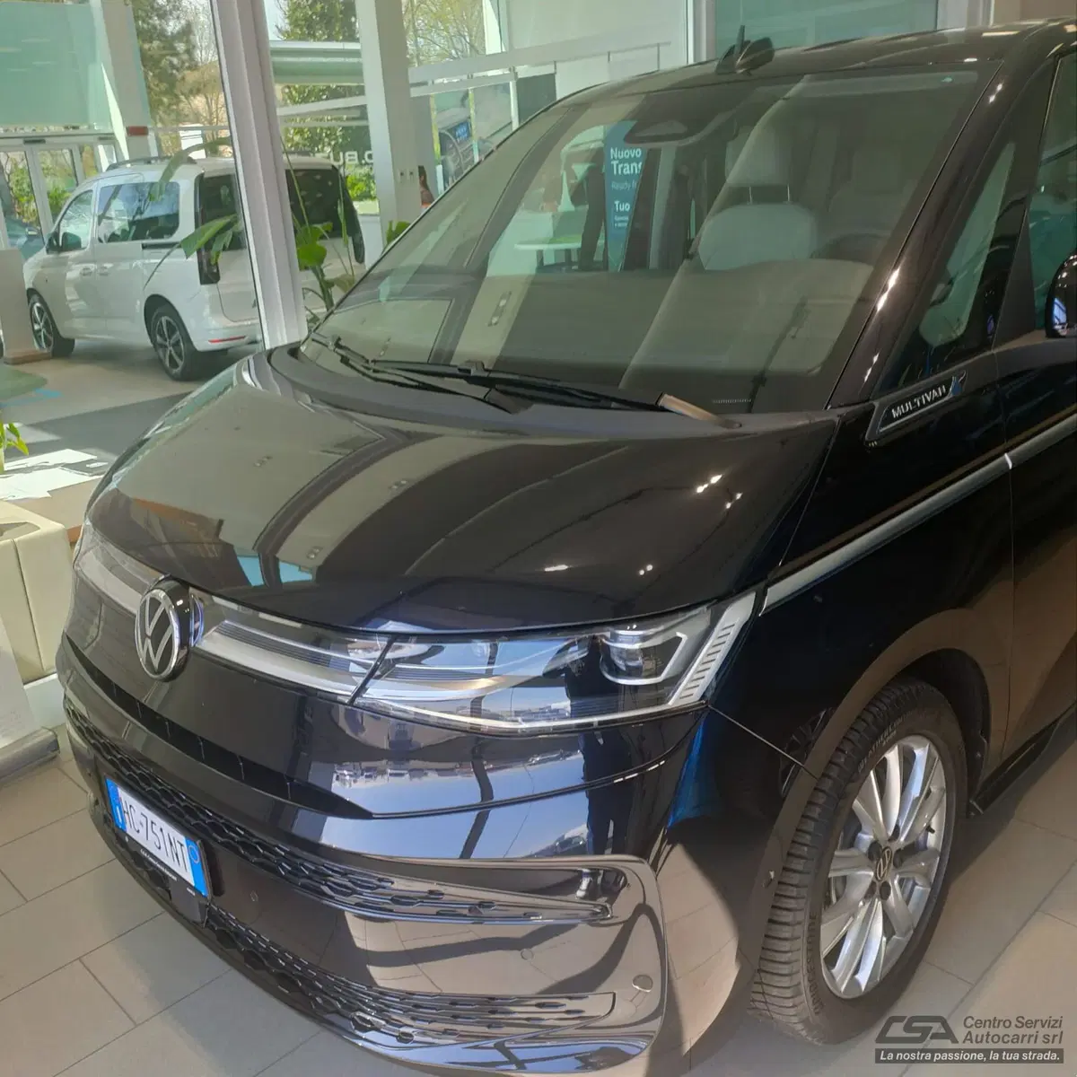 Volkswagen Multivan nuova a Bologna