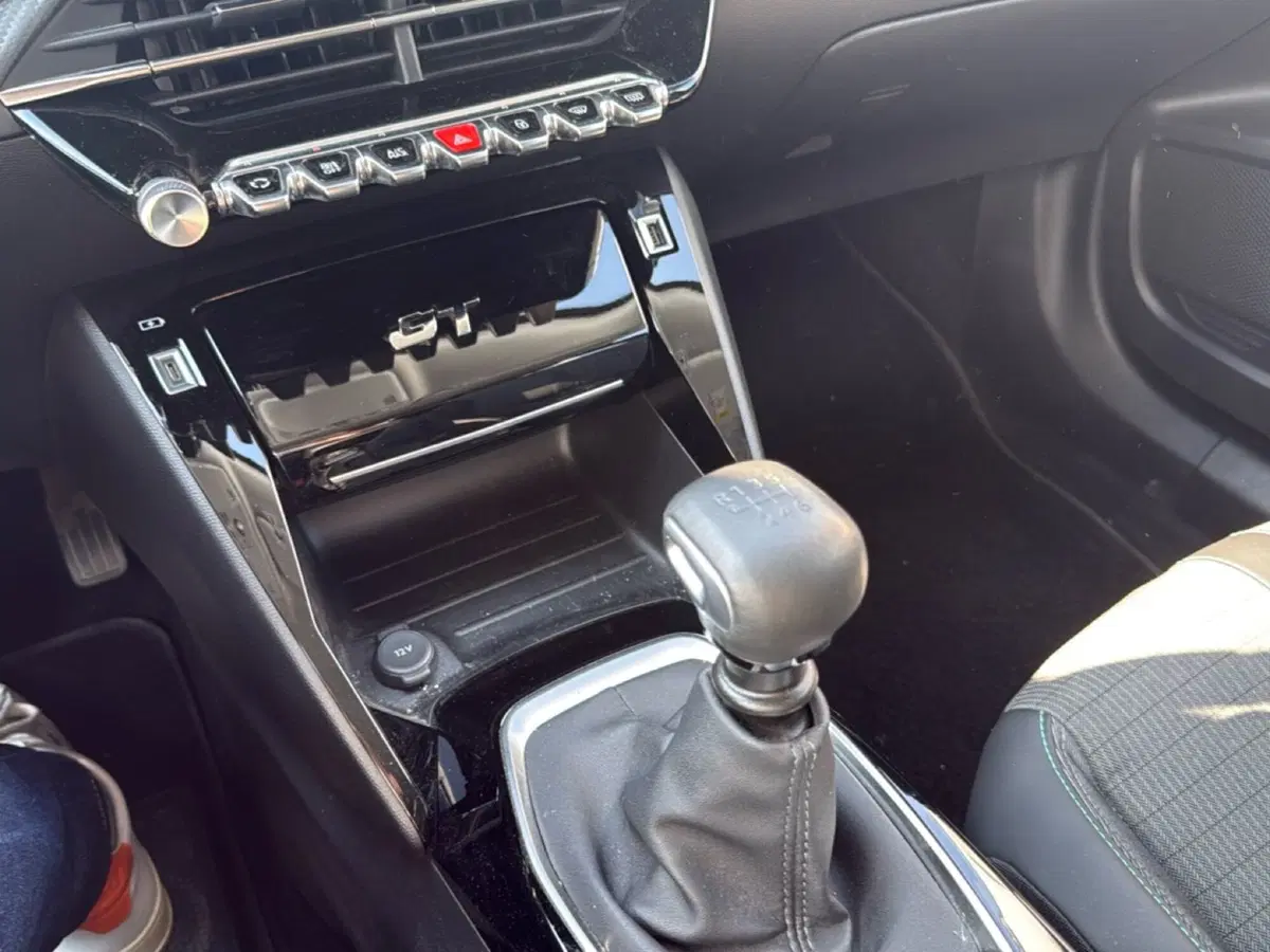 Peugeot 2008 usata a Vicenza (13)