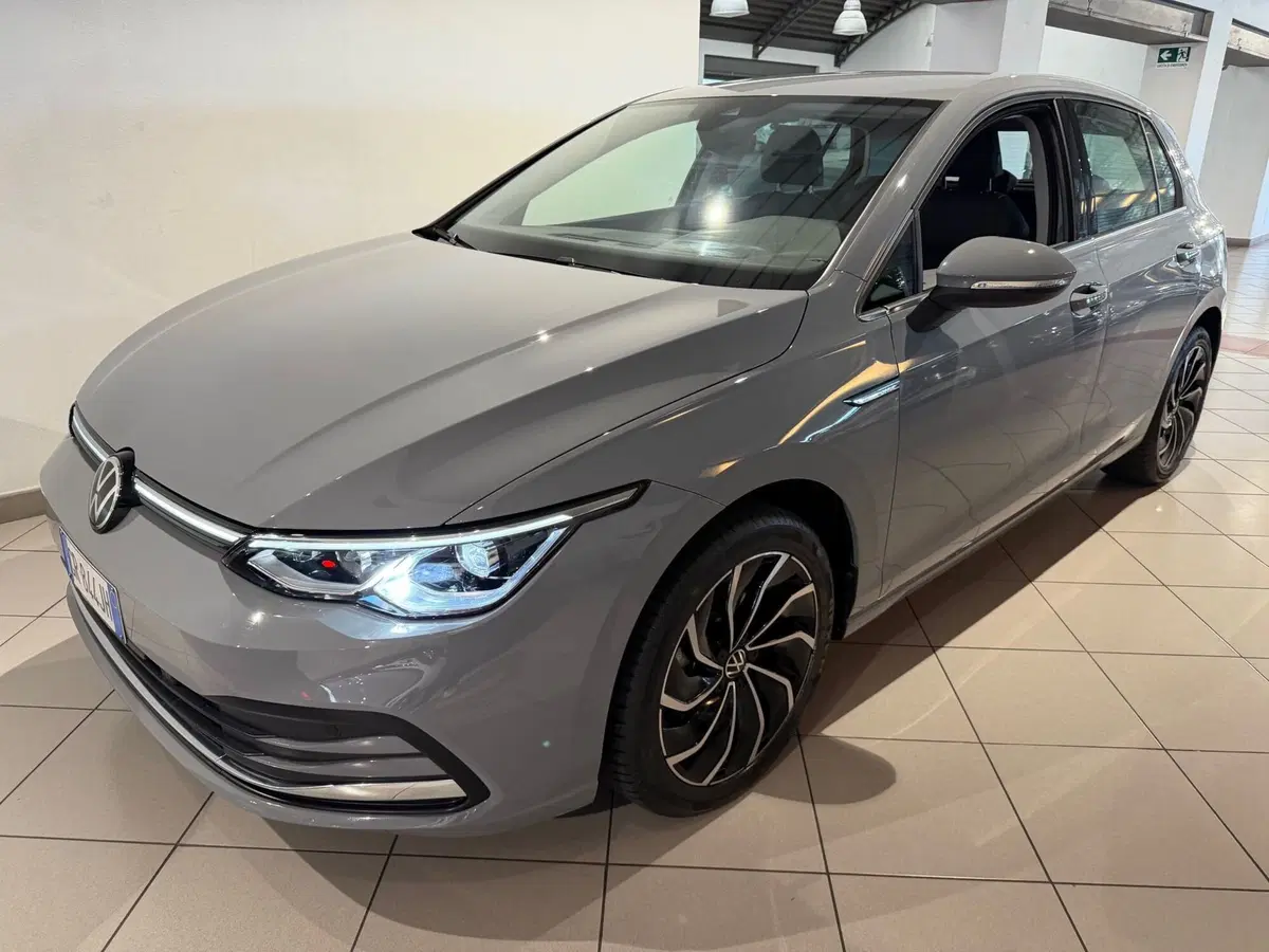 Volkswagen Golf usata a Genova