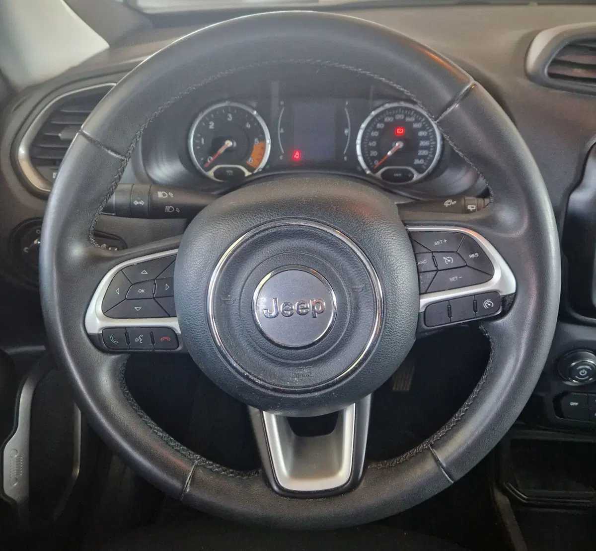 Jeep Renegade usata a Terni (12)