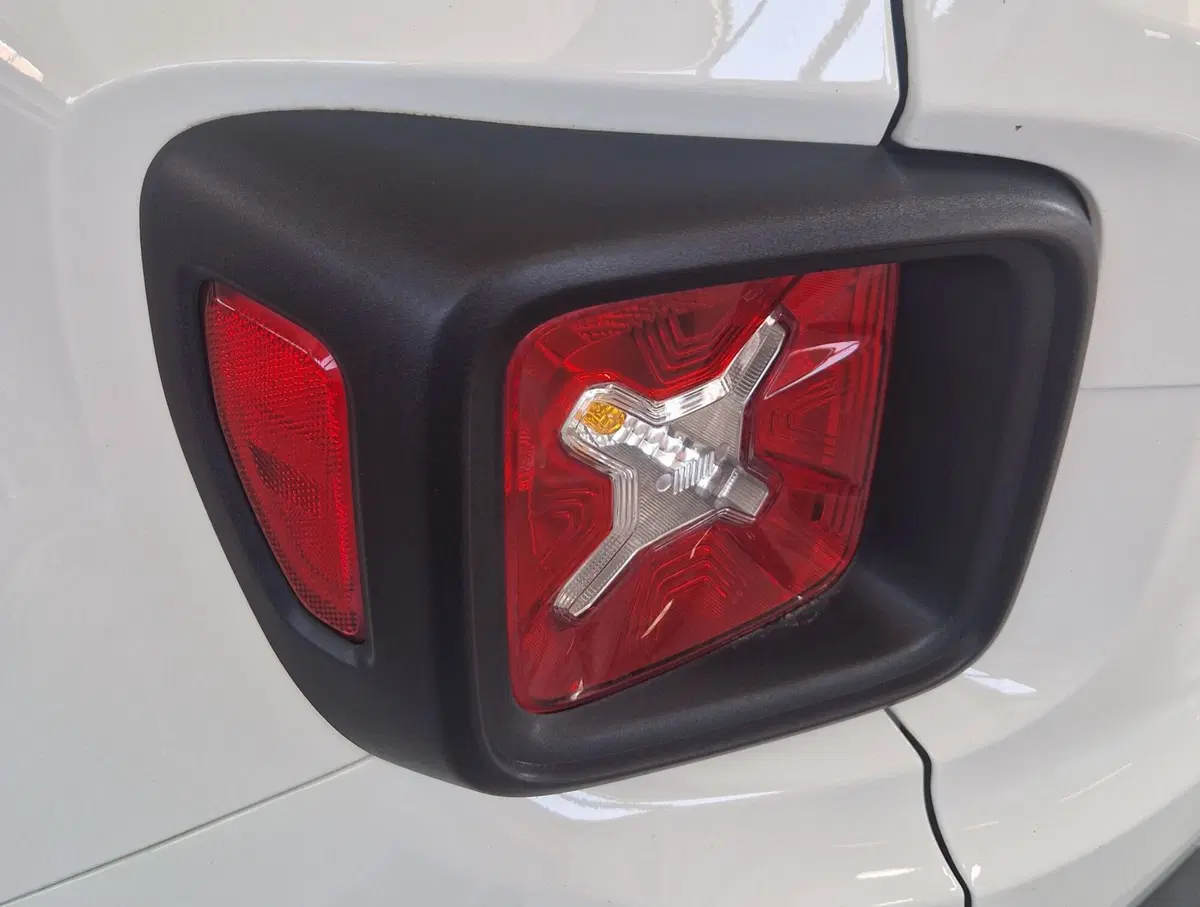 Jeep Renegade usata a Terni (16)