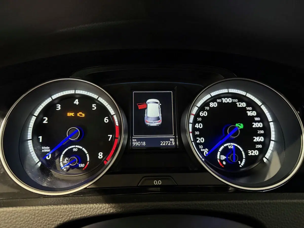 Volkswagen Golf usata a Genova (17)