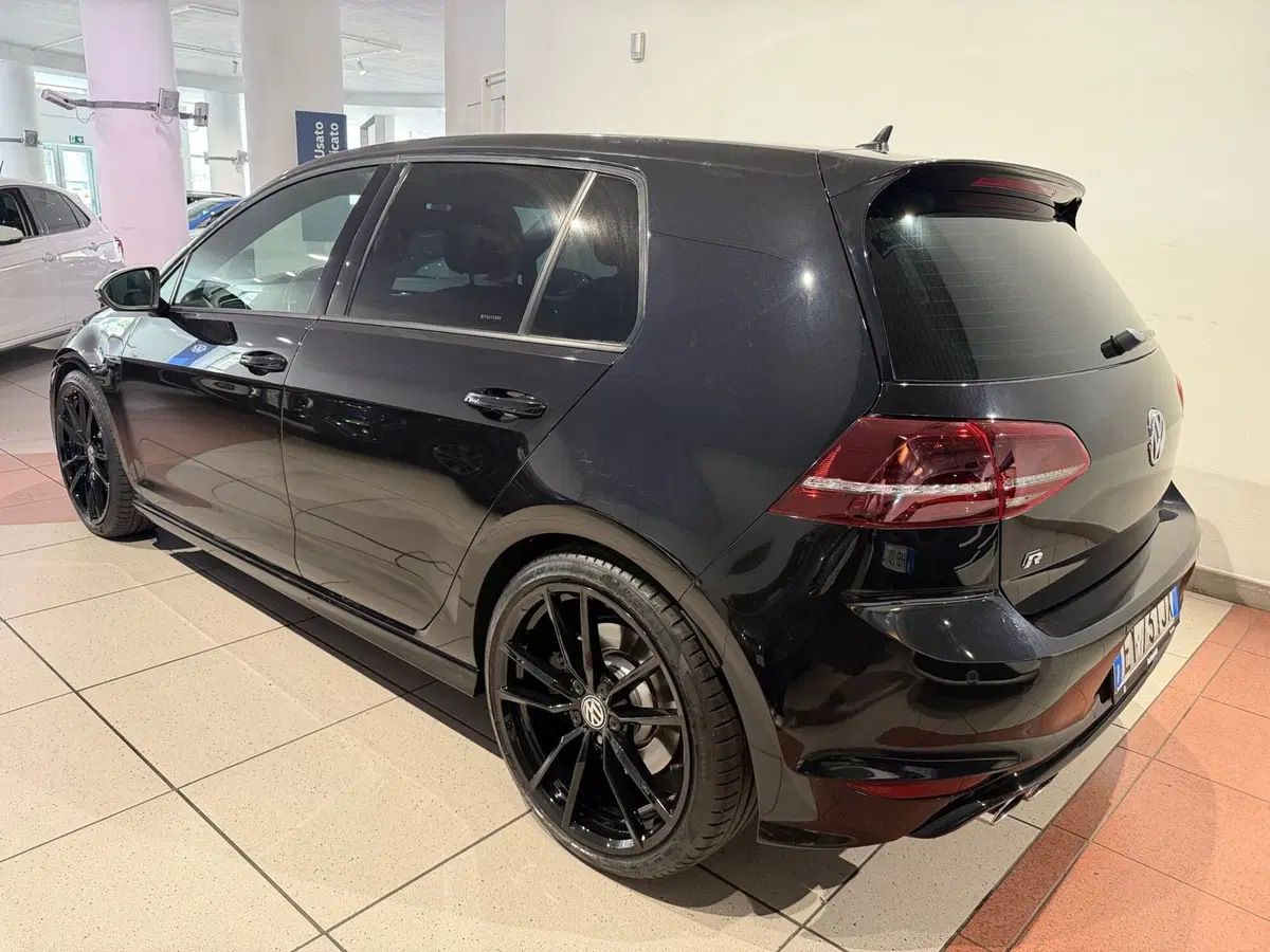Volkswagen Golf usata a Genova (3)