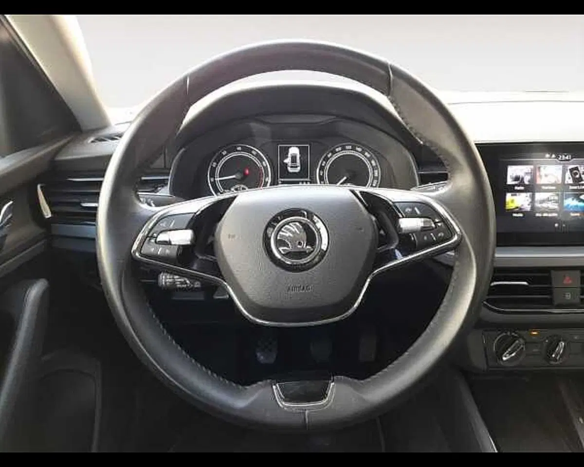 Skoda Kamiq usata a Ravenna (12)