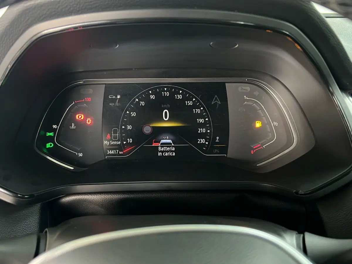 Renault Captur usata a Roma (13)